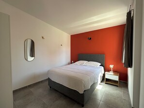 2 bedrooms, free WiFi, bed sheets - Mini Villa T3 de 48m2 (Lecci)