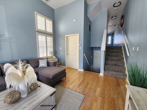 TV - Luxury By The Ocean-1 Block from Inlet Boardwalk (Atlantic City)