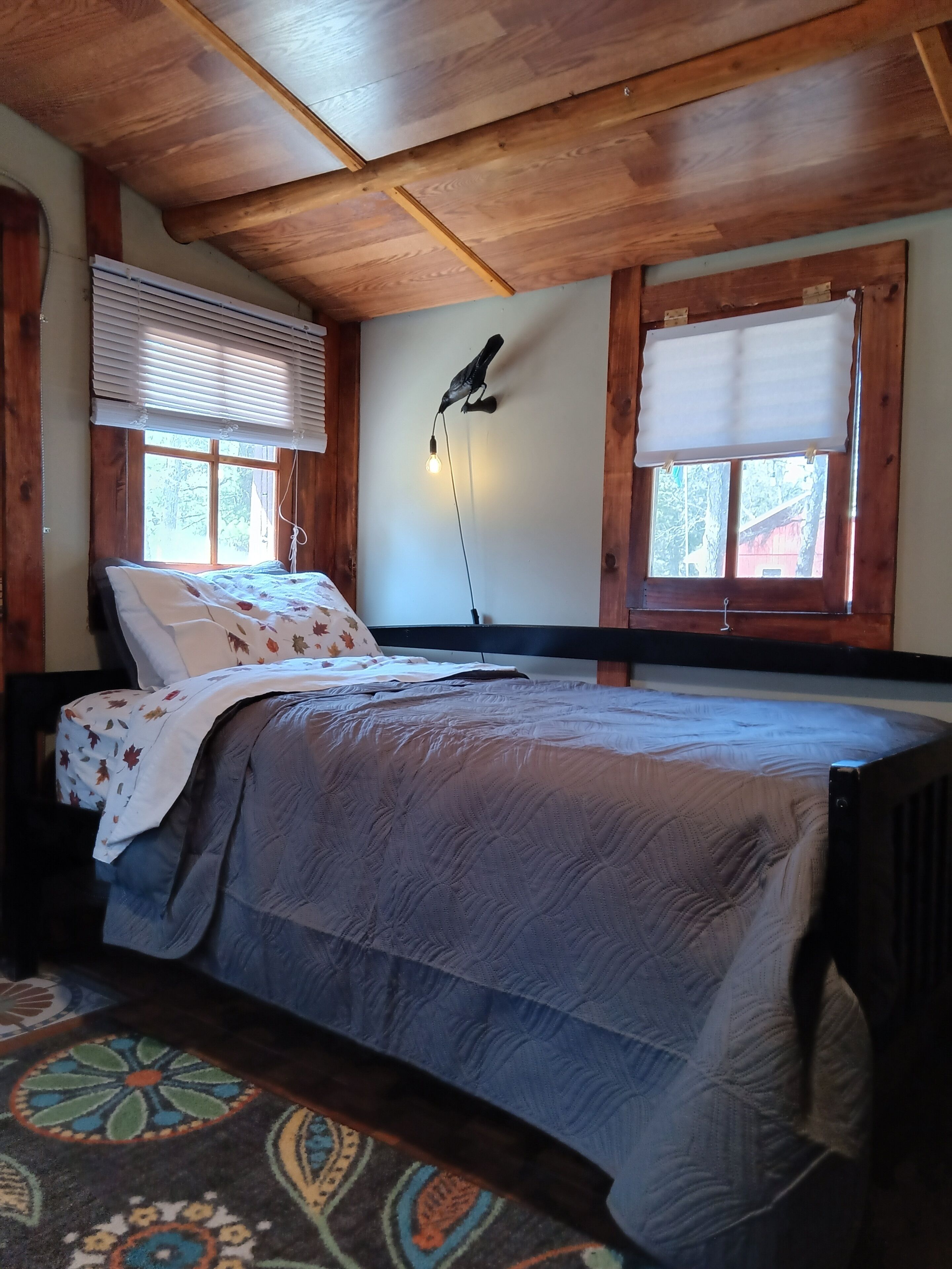 3 bedrooms, bed sheets