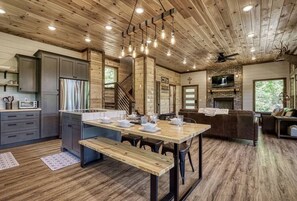 Interior - Brand New Modern Mountain Chalet (Gatlinburg)