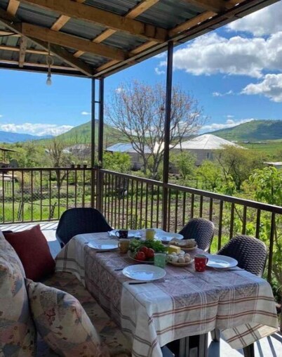 Green Agarak Guest House near Dendropark, Stepanavan