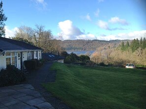 Exterior - T'whit T'woo (Windermere)