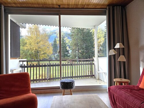 Sunny balcony, steps from the slopes