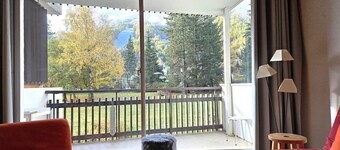 Sunny balcony, steps from the slopes