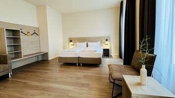 Junior Suite | Hypo-allergenic bedding available, desk, laptop workspace, WiFi (free)