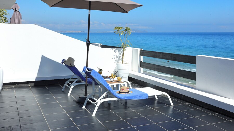 Playa Del Pacha Suites Hotel