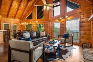 تلفزيون ذكي، مدفأة، كرة قدم الطاولة