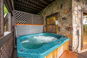 Bain à remous extérieur