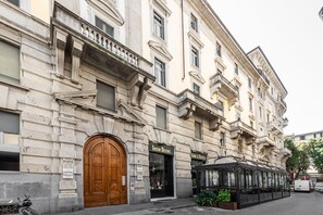 Exterior - [Town Center Home]Air conditioning Free Wi-fi (Bergamo)