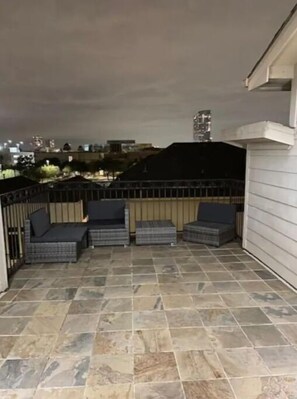 Terrace/patio - Midtown Houston City View Home (Houston)