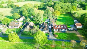 Exterior - Spacious House Near Chelmsford - Pass the Keys (Chelmsford)