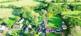 Pass the Keys | Spacious House Near Chelmsford