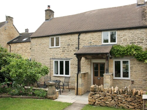The Pippins a Cotswold cottage and garden parking - Pass the Keys