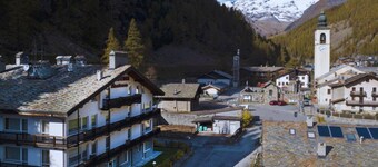 [5 Minutes From Monterosa Ski]  Wi-Fi & Relax