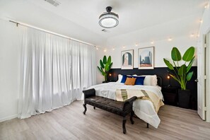 4 bedrooms, desk, iron/ironing board, travel cot