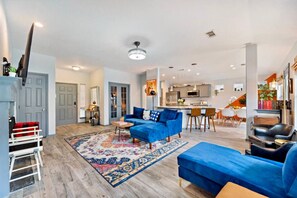 Televisio, takka, kirjoja