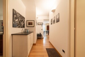 Interior - A Tiny Terrace in City Centre (Milano)