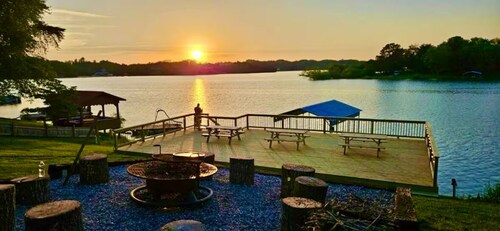 ❤️ New“Crazy Amazing LakeCabin”KingBeds-Lake-Sleeps17-Message Host for SPECIALS ❤️