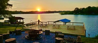 ❤️ New“Crazy Amazing LakeCabin”KingBeds-Lake-Sleeps17-Message Host for SPECIALS ❤️