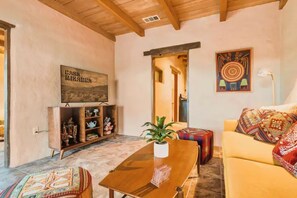 Interior - Casa Bizarra - Historic 1930s Adobe Home in 29Palms  (Twentynine Palms)