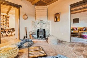 Living area - Casa Bizarra - Historic 1930s Adobe Home in 29Palms  (Twentynine Palms)