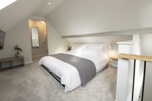 1 bedroom, iron/ironing board, Internet, bed sheets
