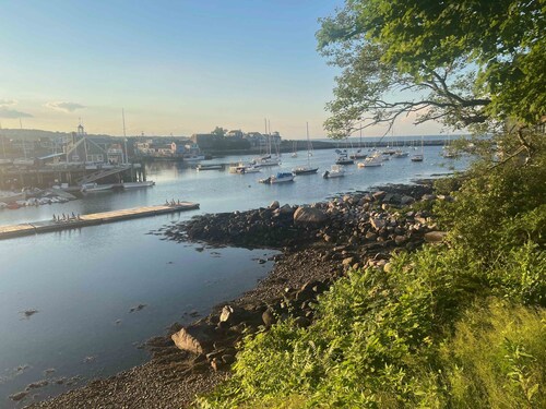 Quaint & Cozy Rockport Gem ~ Walk to Sea ~ BBQ & Private Parking!