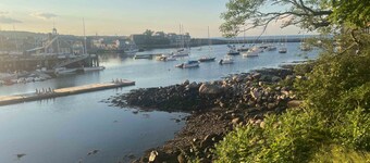 Quaint & Cozy Rockport Gem ~ Walk to Sea ~ BBQ & Private Parking!