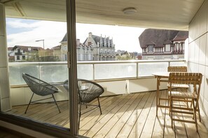 Outdoor dining - Studio Terrasse Sofitel Miramar (Biarritz)