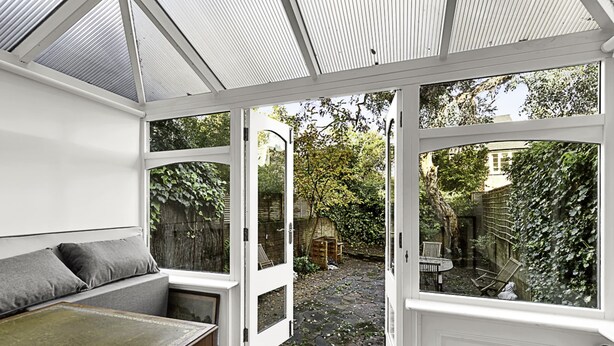 Unclassified image, 1 of 19, button - Beautiful One Bed Garden Flat In Parsons Green (London)