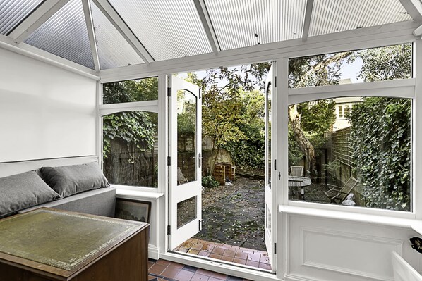 Departamento básico, 1 cama King size | Interior