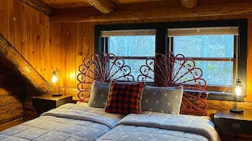 3 bedrooms, desk, iron/ironing board, travel crib