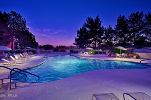 Piscine extérieure, piscine chauffée