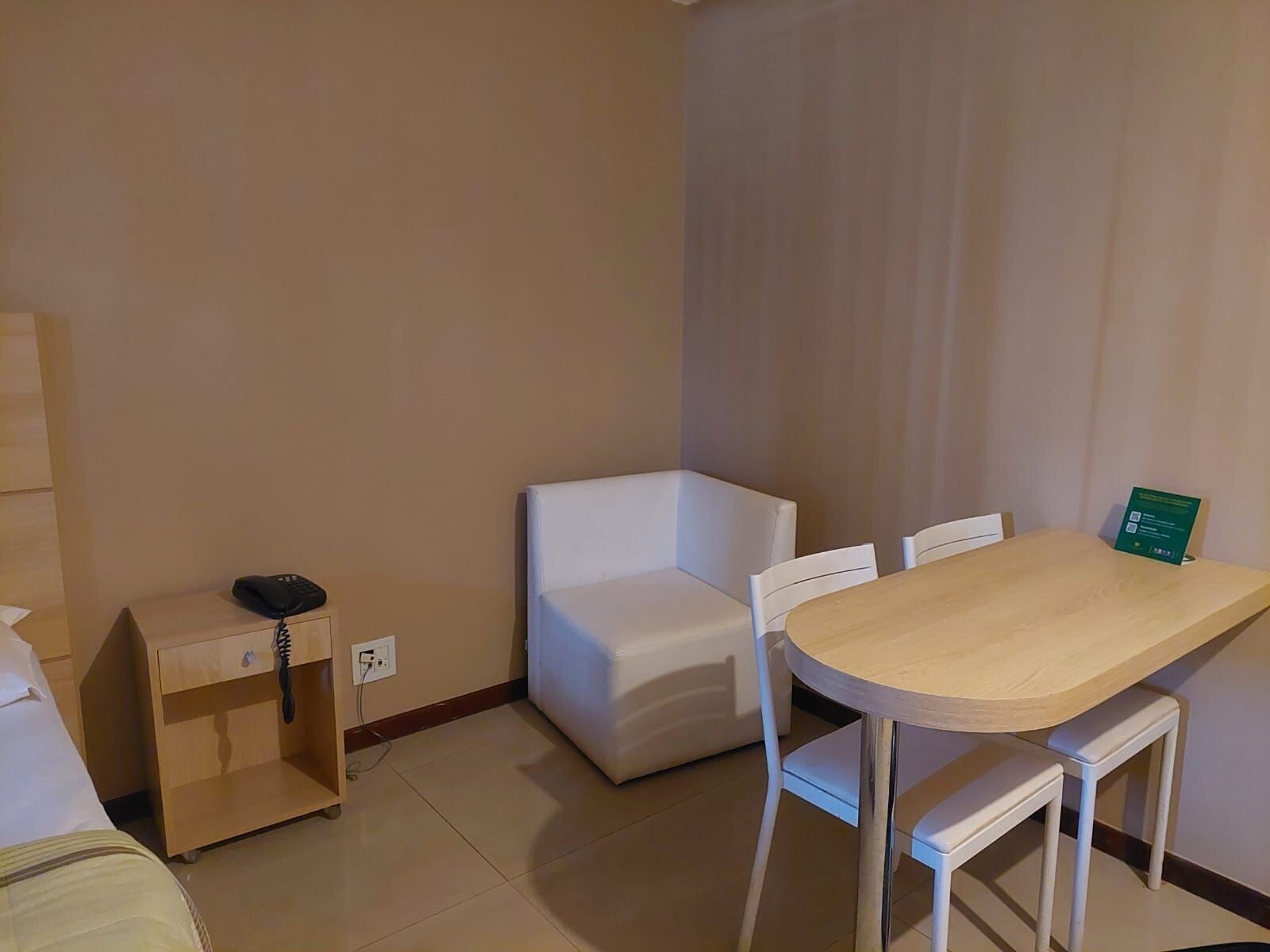 Basic Triple Room | Dining