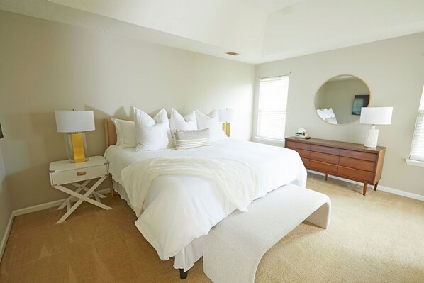 3 bedrooms, iron/ironing board, free WiFi, bed sheets