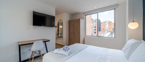 1 bedroom, desk, iron/ironing board, free WiFi