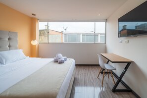 1 Schlafzimmer, Schreibtisch, Bügeleisen/Bügelbrett, kostenloses WLAN