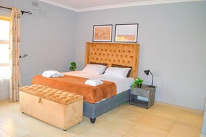 Villa | 4 chambres, fer et planche Ă repasser, Wi-Fi gratuit, draps fournis