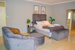 Villa - Mount Pleasant - Luxurious 4-bed Villa (Harare)