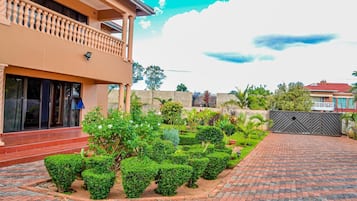 Villa | Property grounds