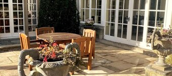 Exceptional Unique 5 Bedroom Manor House