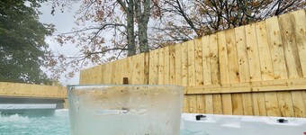 Cozy, nordic guest house located in the heart of Riverview with swimspa.