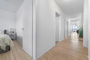 2 quartos, ferros/tábuas de passar roupa, Wi-Fi de cortesia