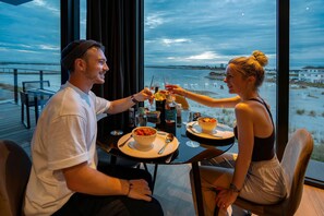 Dining - Exklusives Beachhousefeeling im Designapartment Gooso Direkt am Strand des Ostseeresort Olpenitz (Ostseeresort Olpenitz)