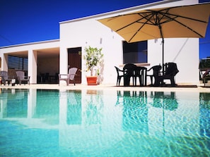 Piscine extérieure