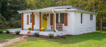 5 mins fr Downtown Mebane + Parking