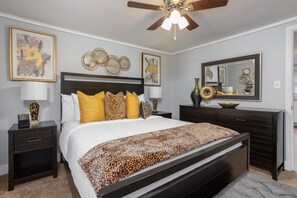 2 bedrooms, iron/ironing board, WiFi, bed sheets