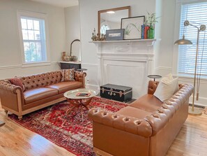 Smart TV, offices - Stay in Downtown Lex, Hot Tub, Walk to VMI, W&L (Lexington)