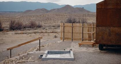 Cholla Tiny Home - Soaking Included