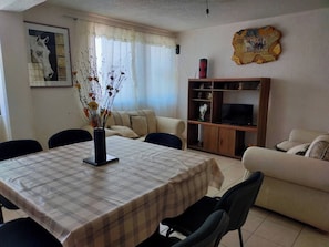 Apartment, 2 Schlafzimmer | Esszimmer